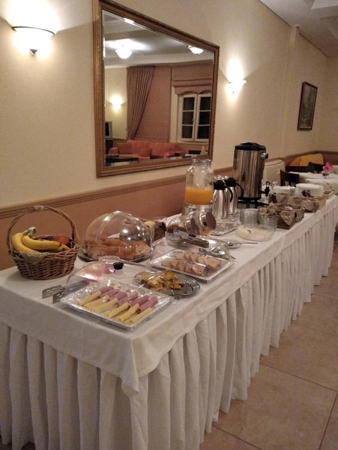 Hotel Oiti Loutra Ipatis Buitenkant foto