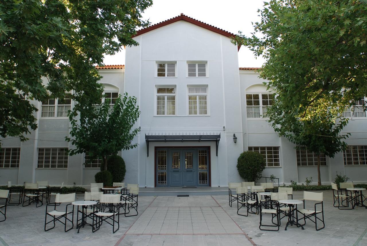 Hotel Oiti Loutra Ipatis Buitenkant foto