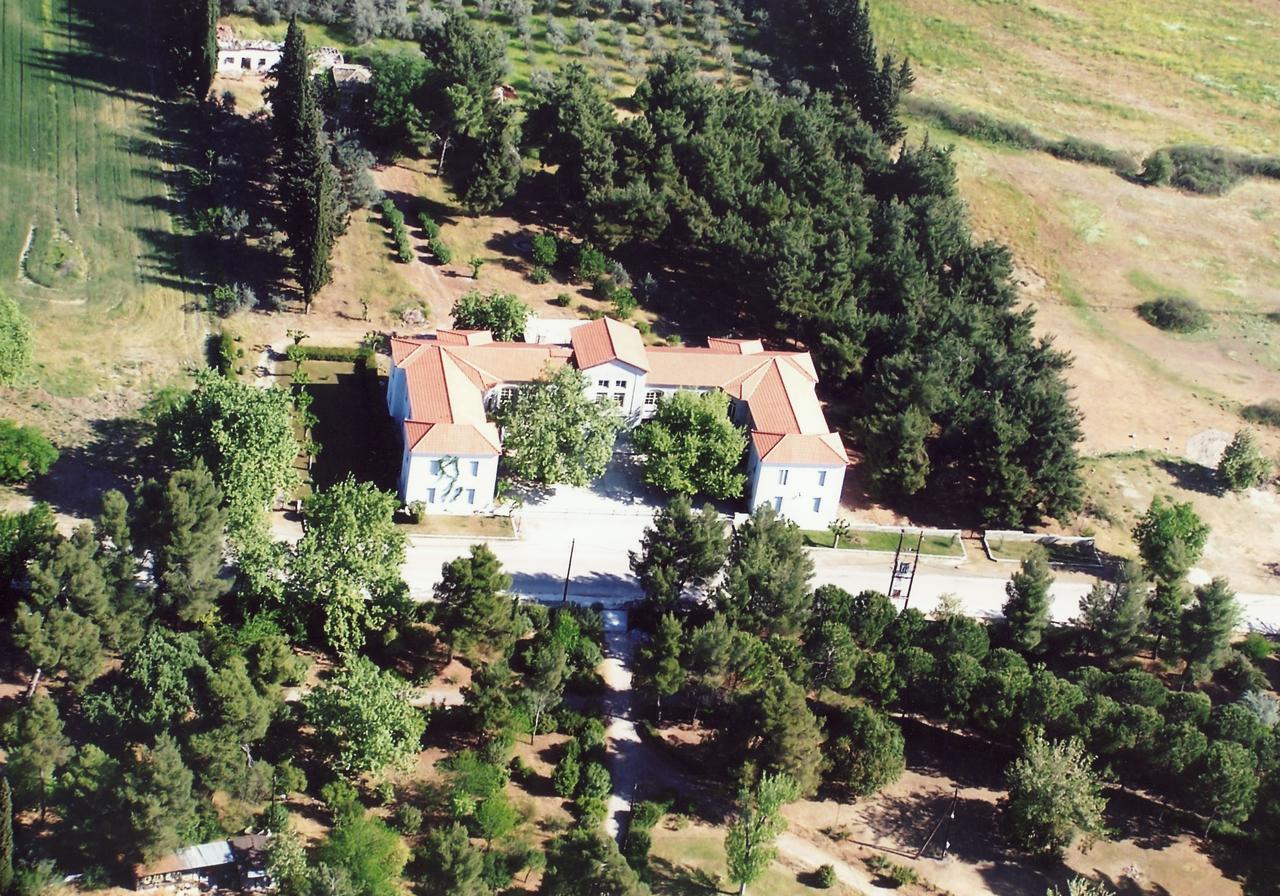 Hotel Oiti Loutra Ipatis Buitenkant foto