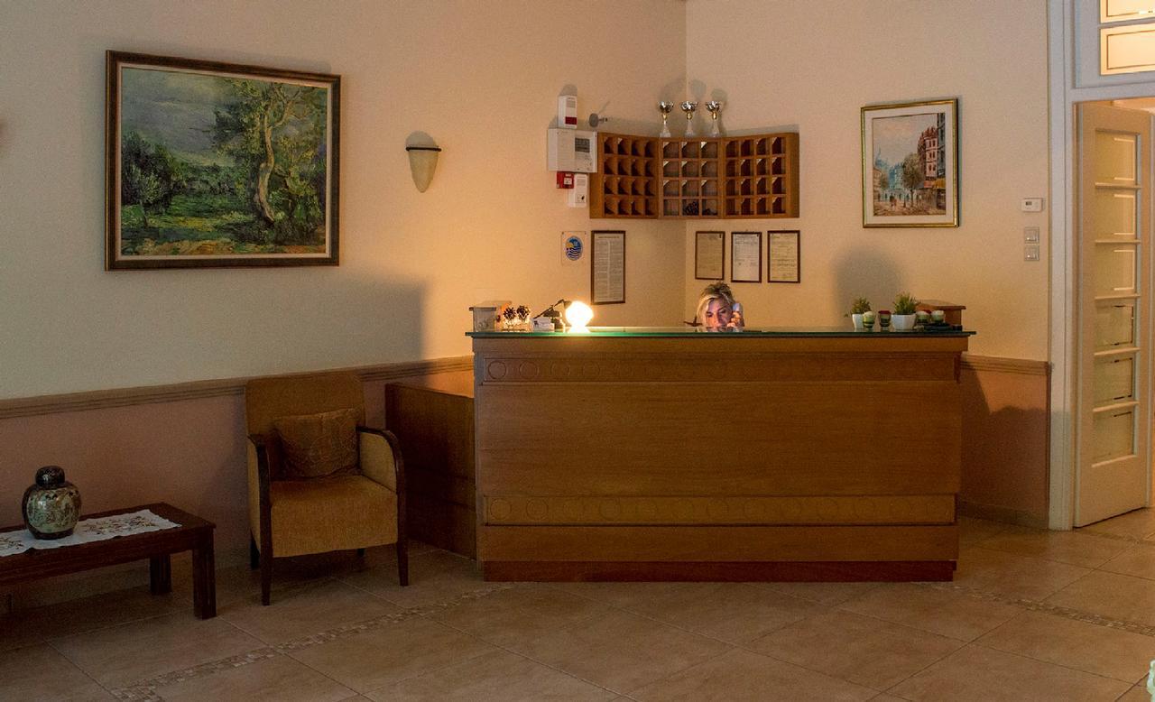 Hotel Oiti Loutra Ipatis Buitenkant foto